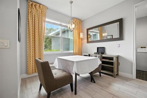 Villa ou maison à vendre à Deltona, Floride: 4 chambres, 155.89 m2 № 1798521 - photo 8