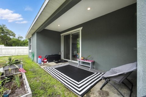 Villa ou maison à vendre à Deltona, Floride: 4 chambres, 155.89 m2 № 1798521 - photo 23