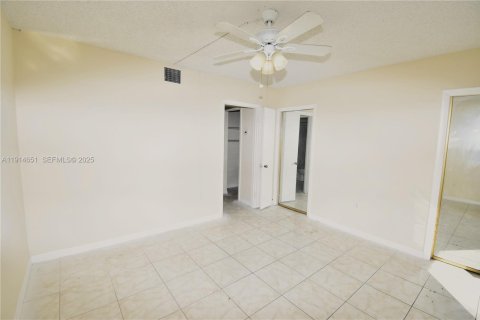 Copropriété à vendre à Miami Gardens, Floride: 1 chambre, 61.32 m2 № 1986793 - photo 9