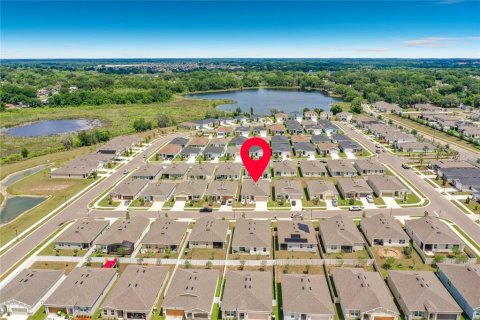 House in Mascotte, Florida 4 bedrooms, 205.22 sq.m. № 2413497 - photo 6