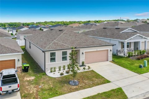 House in Mascotte, Florida 4 bedrooms, 205.22 sq.m. № 2413497 - photo 3