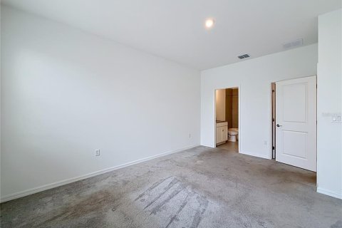 House in Mascotte, Florida 4 bedrooms, 205.22 sq.m. № 2413497 - photo 27