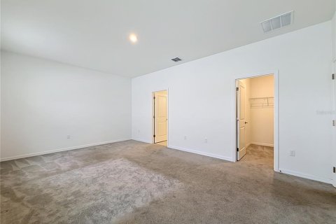 House in Mascotte, Florida 4 bedrooms, 205.22 sq.m. № 2413497 - photo 19