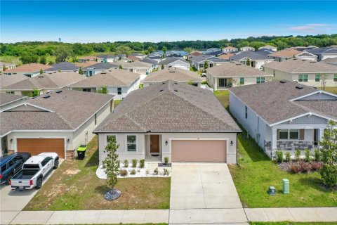 House in Mascotte, Florida 4 bedrooms, 205.22 sq.m. № 2413497 - photo 2