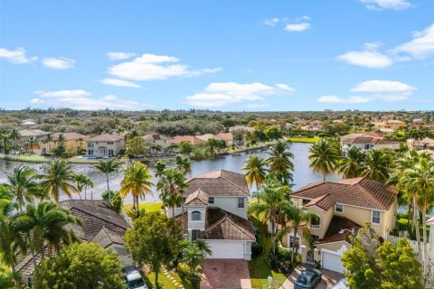 Casa en alquiler en Miramar, Florida, 4 dormitorios, 286.14 m2 № 1980989 - foto 4