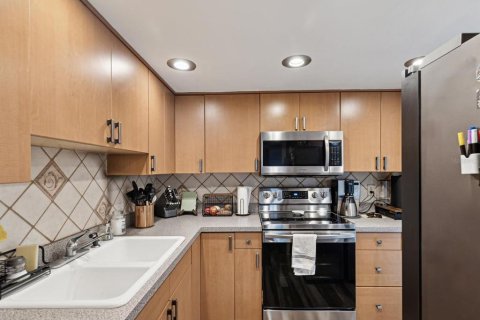 Touwnhouse à vendre à Saint Petersburg, Floride: 2 chambres, 112.88 m2 № 1558417 - photo 7