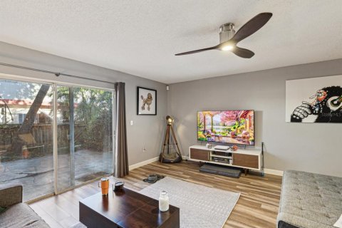 Touwnhouse à vendre à Saint Petersburg, Floride: 2 chambres, 112.88 m2 № 1558417 - photo 8