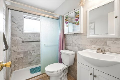 Villa ou maison à vendre à Largo, Floride: 2 chambres, 83.61 m2 № 2237481 - photo 10