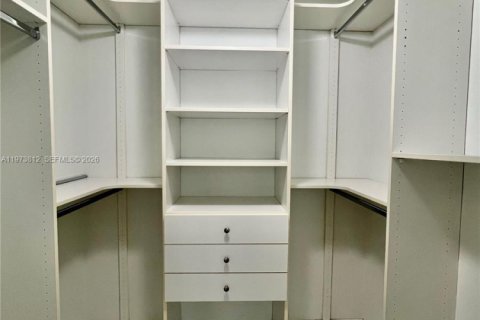 Снять в аренду кондоминиум в Майами, Флорида 1 спальня, 66.8м2, № 2050012 - фото 15