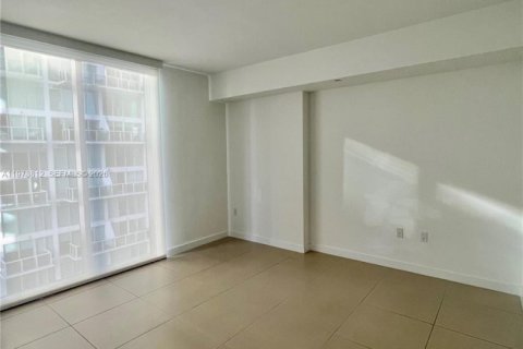Снять в аренду кондоминиум в Майами, Флорида 1 спальня, 66.8м2, № 2050012 - фото 10