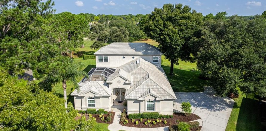 Casa en Brooksville, Florida 3 dormitorios, 330.73 m2 № 1885212