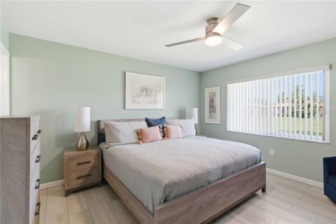 House in Bradenton, Florida 2 bedrooms, 101.73 sq.m. № 2110029 - photo 23