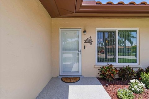 House in Bradenton, Florida 2 bedrooms, 101.73 sq.m. № 2110029 - photo 6
