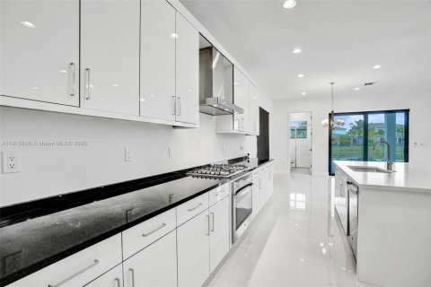 Villa ou maison à vendre à Boca Raton, Floride: 5 chambres, 458.19 m2 № 1974974 - photo 25