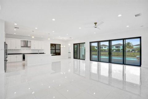 Villa ou maison à vendre à Boca Raton, Floride: 5 chambres, 458.19 m2 № 1974974 - photo 16