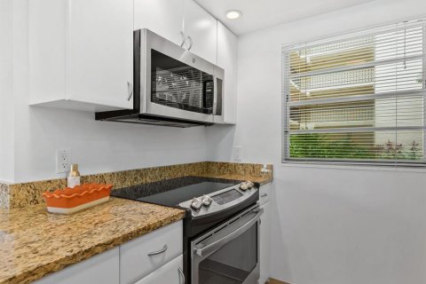 Купить кондоминиум в Лонгбоут-Ки, Флорида 7 комнат, 117.06м2, № 1517626 - фото 13