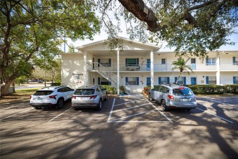 Copropriété à vendre à Dunedin, Floride: 2 chambres, 86.86 m2 № 1808282 - photo 1