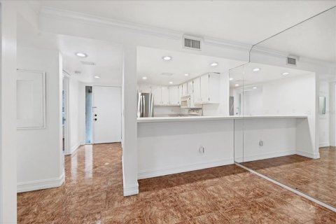 Copropriété à louer à Sarasota, Floride: 2 chambres, 89.84 m2 № 1885954 - photo 16