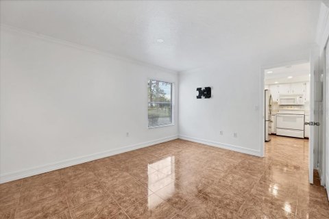 Copropriété à louer à Sarasota, Floride: 2 chambres, 89.84 m2 № 1885954 - photo 21