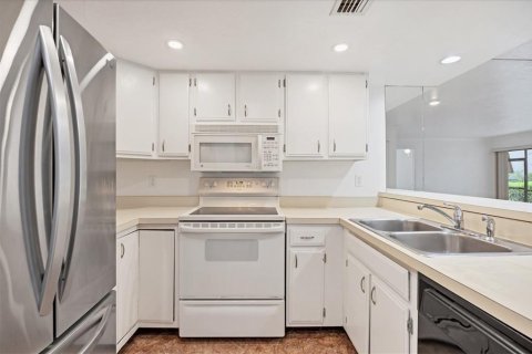 Copropriété à louer à Sarasota, Floride: 2 chambres, 89.84 m2 № 1885954 - photo 18