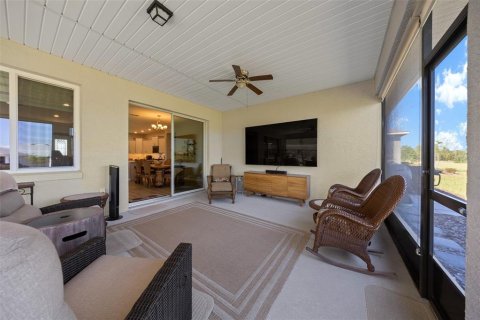 Villa ou maison à vendre à Ocala, Floride: 2 chambres, 187.57 m2 № 2419533 - photo 15