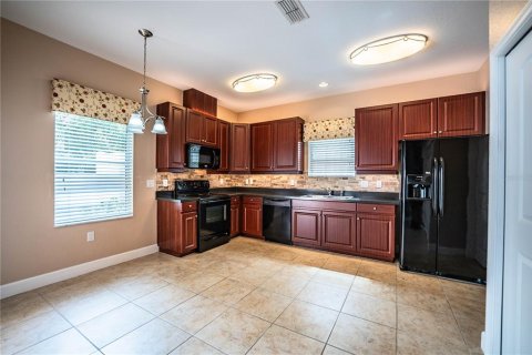 Touwnhouse à vendre à Plant City, Floride: 3 chambres, 161 m2 № 1904756 - photo 28