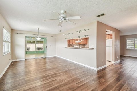 Casa en venta en Holiday, Florida, 3 dormitorios, 140.56 m2 № 1820723 - foto 21