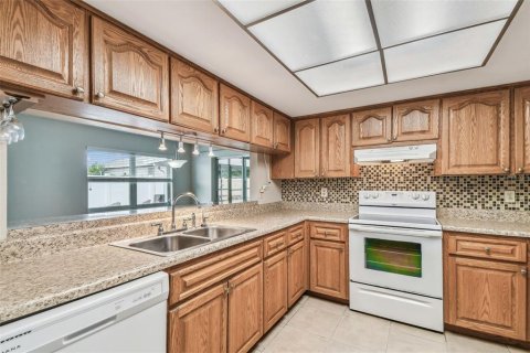 Casa en venta en Holiday, Florida, 3 dormitorios, 140.56 m2 № 1820723 - foto 17