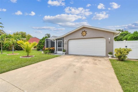 Casa en venta en Holiday, Florida, 3 dormitorios, 140.56 m2 № 1820723 - foto 2