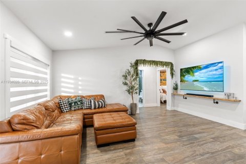 Touwnhouse à louer à Miami, Floride: 2 chambres, 102.56 m2 № 1993299 - photo 9