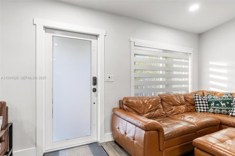 Touwnhouse à louer à Miami, Floride: 2 chambres, 102.56 m2 № 1993299 - photo 7