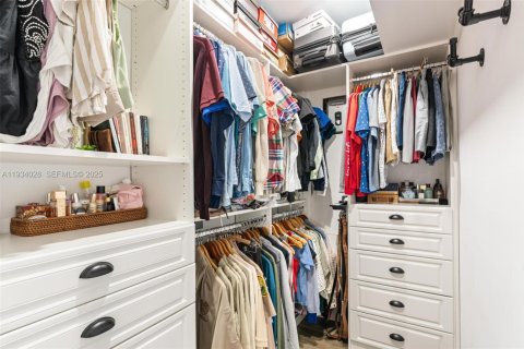 Touwnhouse à louer à Miami, Floride: 2 chambres, 102.56 m2 № 1993299 - photo 22