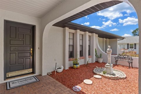 House in Homosassa, Florida 2 bedrooms, 168.52 sq.m. № 2109980 - photo 5