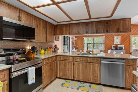 House in Homosassa, Florida 2 bedrooms, 168.52 sq.m. № 2109980 - photo 14