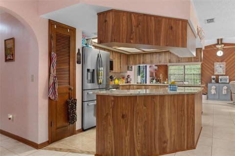 House in Homosassa, Florida 2 bedrooms, 168.52 sq.m. № 2109980 - photo 11