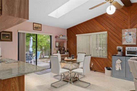 House in Homosassa, Florida 2 bedrooms, 168.52 sq.m. № 2109980 - photo 18