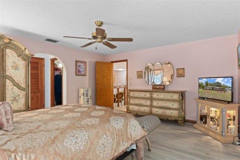 House in Homosassa, Florida 2 bedrooms, 168.52 sq.m. № 2109980 - photo 21