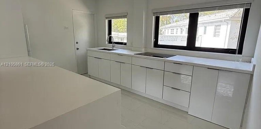 Appartement à Coral Gables, Floride 2 chambres, 73.39 m2 № 2422025