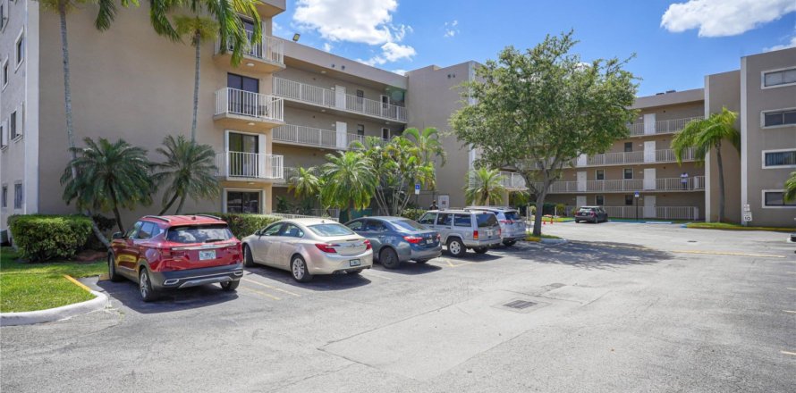 Condominio en Miami, Florida, 2 dormitorios  № 1127998