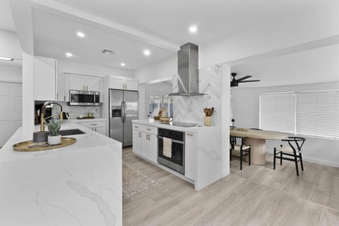 Casa en venta en Fort Lauderdale, Florida, 4 dormitorios, 159.05 m2 № 2179799 - foto 7