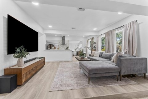 Casa en venta en Fort Lauderdale, Florida, 4 dormitorios, 159.05 m2 № 2179799 - foto 11