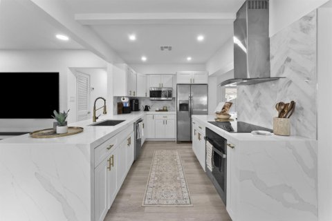 Casa en venta en Fort Lauderdale, Florida, 4 dormitorios, 159.05 m2 № 2179799 - foto 4