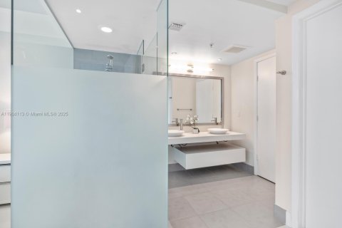 Купить кондоминиум в Майами, Флорида 3 спальни, 140.1м2, № 1956474 - фото 18