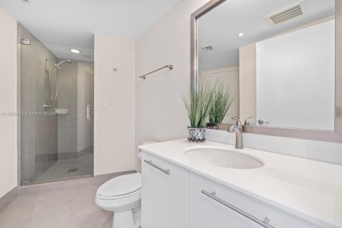 Купить кондоминиум в Майами, Флорида 3 спальни, 140.1м2, № 1956474 - фото 26