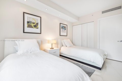 Купить кондоминиум в Майами, Флорида 3 спальни, 140.1м2, № 1956474 - фото 25