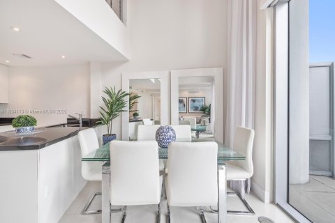 Купить кондоминиум в Майами, Флорида 3 спальни, 140.1м2, № 1956474 - фото 4