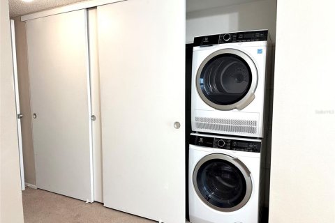 Снять в аренду кондоминиум в Клируотер, Флорида 2 спальни, 99.41м2, № 2113767 - фото 9