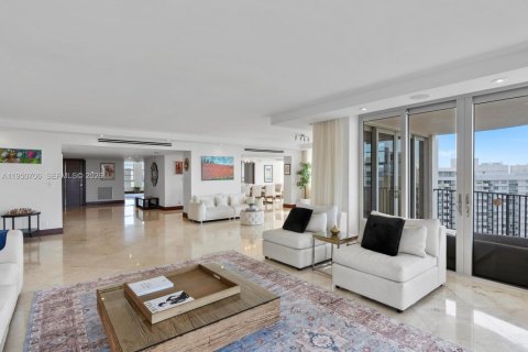 Condominio en venta en Miami Beach, Florida, 4 dormitorios, 426.14 m2 № 2020382 - foto 9