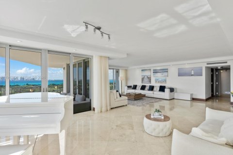 Condominio en Miami Beach, Florida, 4 dormitorios  № 2020382