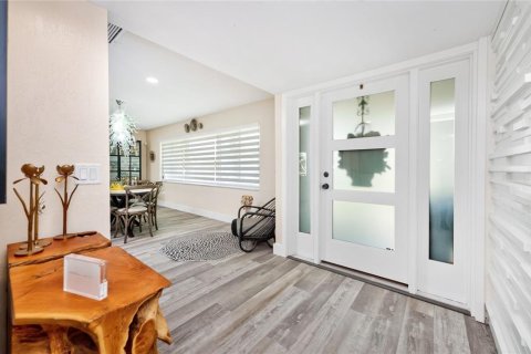 House in Punta Gorda, Florida 4 bedrooms, 178.93 sq.m. № 2223479 - photo 5